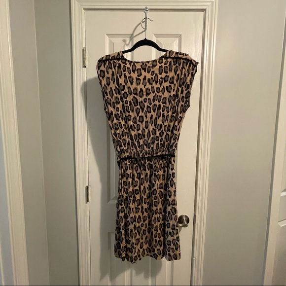 *DONATED* LOFT | Women’s Cheetah Print Dress with Belt | Size M - Picture 3 of 3